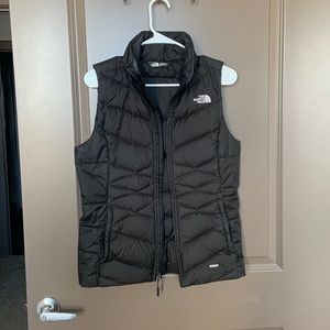 North Face Women’s Puffer Vest - Size Small